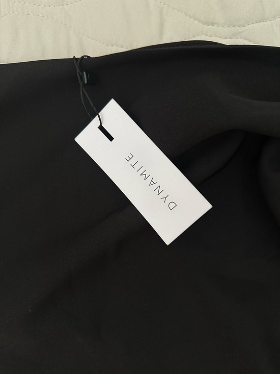 NWT Black Ruched Side Mini Skirt Side Zip Dynamite Size Large Office Academia - Picture 3 of 8